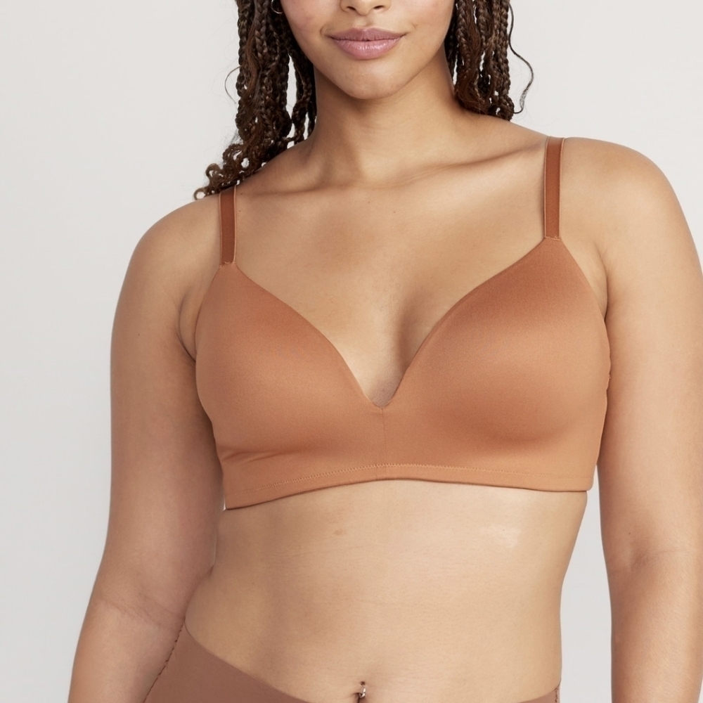 42DD • Old Navy • Wireless Full-Coverage Molded Bra - Cocoa mocha - Picture 2 of 6